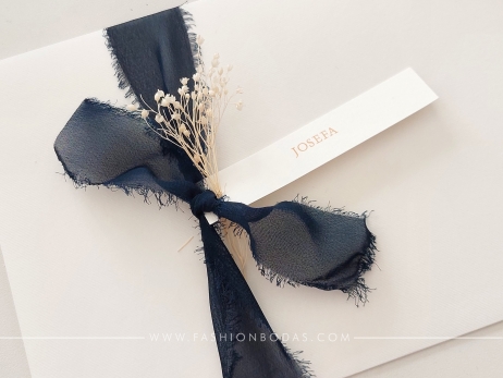 DECORACIÓN sobres invitaciones boda con cinta deshilachada